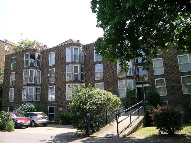 Glenbuck Road, Surbiton KT6, 1 bed flat to rent, £1,450 pcm | PrimeLocation