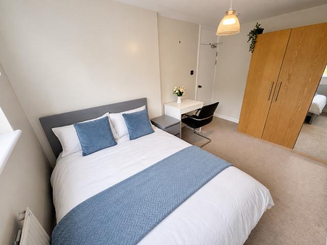 Glengall Grove, Canary Wharf E14, 5 bed shared accommodation to rent, £975 pcm | PrimeLocation