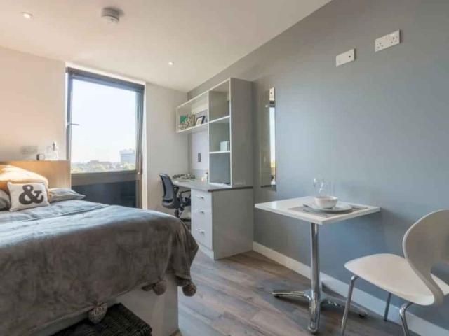 Glendower House, Cardiff Has an Apartment