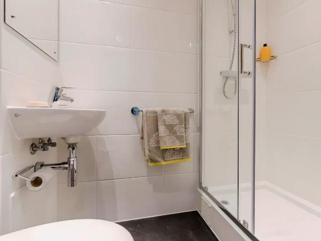 Glendower House St Andrews Lane, Cardiff CF10, 1 bed flat to rent, £823 pcm | PrimeLocation