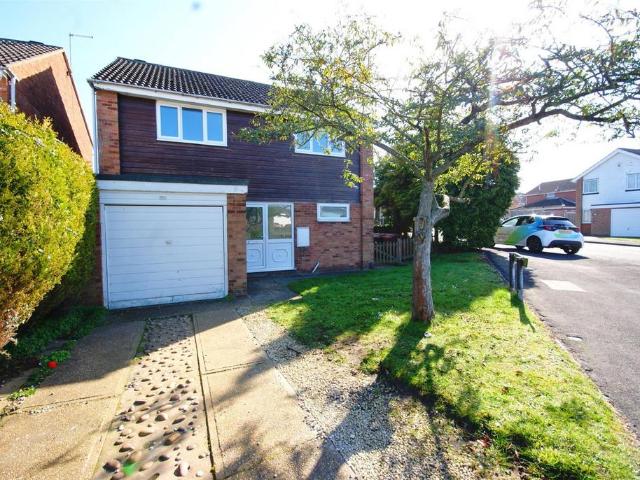 Glendon Close, Lincoln 4 bed detached house to rent £1,200 pcm £277 pw