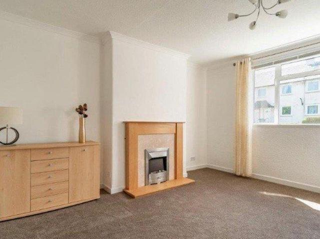 Glendinning Crescent, Edinburgh, EH16 2 bed terraced house to rent £1,250 pcm £288 pw