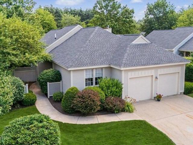 Gleneagle Dr, Bedford, Condo For Sale