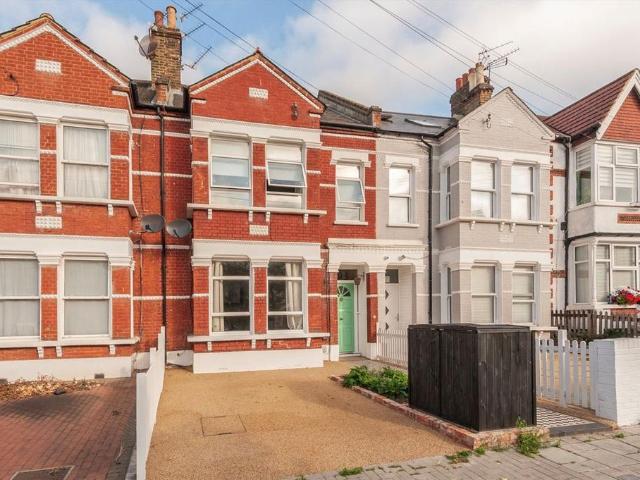 Gleneagle Road, London SW16 6 bed terraced house to rent £4,900 pcm £1,131 pw