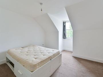 Gleneagle Road, Streatham Common, London SW16, 3 bed flat to rent, £2,800 pcm | PrimeLocation