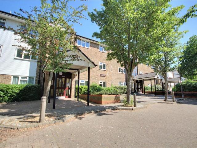 Gleneagles House, Bracknell RG12 1 bed apartment to rent £1,000 pcm £231 pw