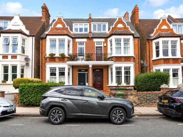 Gleneldon Road, London SW16, 1 bed flat to rent, £1,250 pcm | PrimeLocation