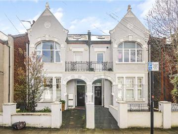 Gleneldon Road, London, SW16 2 bed apartment to rent £1,975 pcm £456 pw
