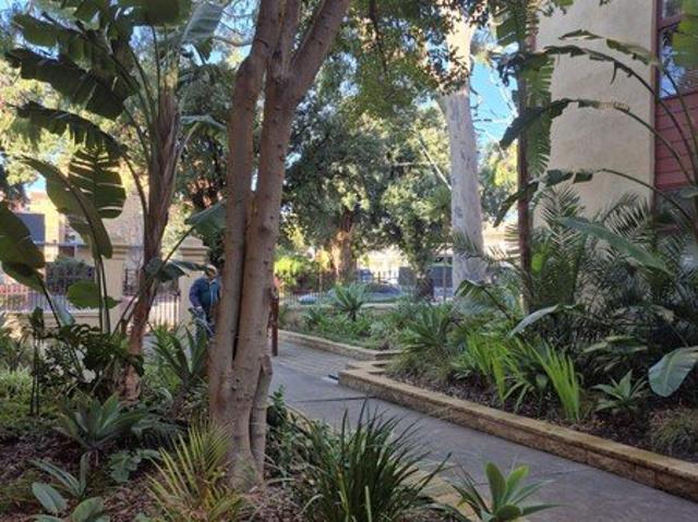 GLENELG, COZY GEM BY THE SEA, FURNISHED 2br, UNIT, FEW DOORS to JETTY RD