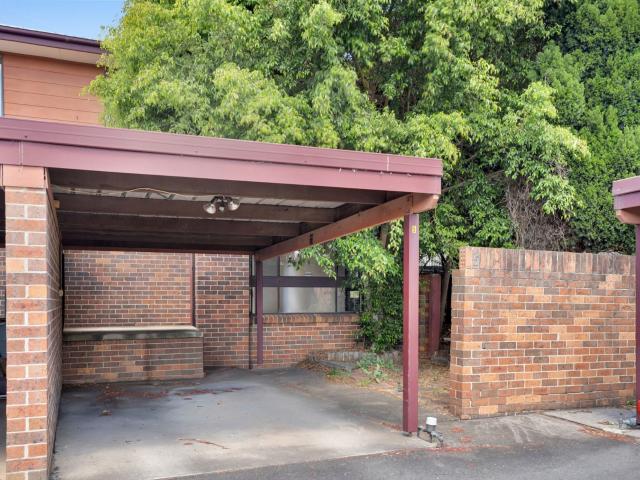 Glenfield, 5/6 Jacquinot Place