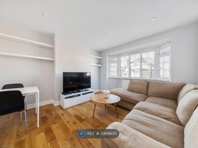 Glenhurst Road, London N12, 2 bed maisonette to rent, £1,800 pcm | PrimeLocation