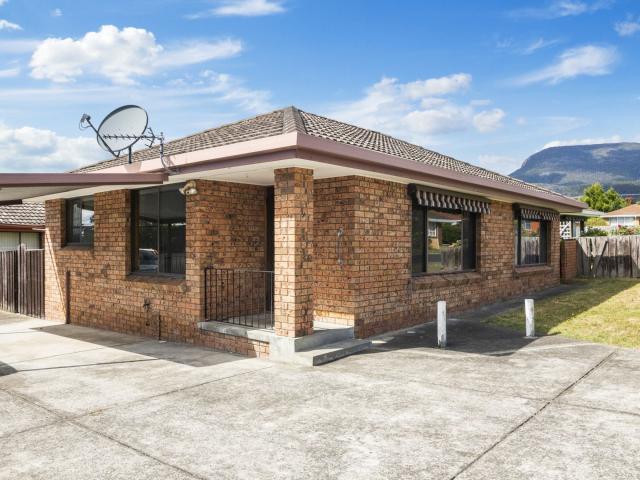 Glenorchy, 1/5 Walgett Place