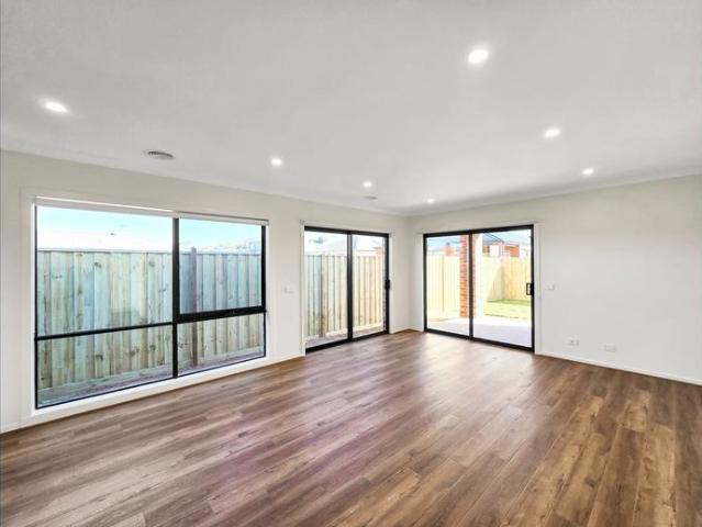 Glenlee Estate Opportunity!
