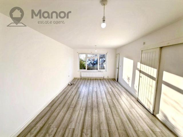 Glenmore Way, Barking, IG11 0LY 4 bed terraced house to rent £2,300 pcm £531 pw