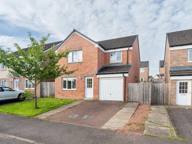Glenmill Avenue, Glasgow, Glasgow City G53, 4 bed detached house to rent, £1,895 pcm | PrimeLocation