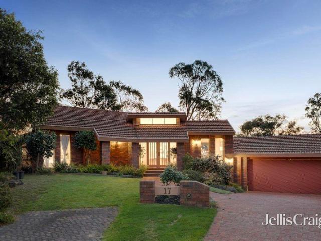 Glenn Eagles architectural beauty, multi living areas and parkland poise