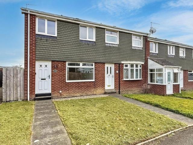Glenside, Ellington, Morpeth. 3 bed end of terrace house to rent £795 pcm £183 pw
