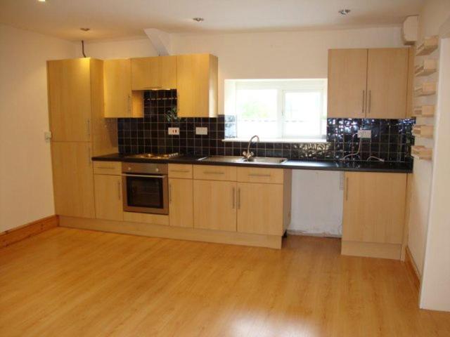GLENROY COURT, MAGOR, NP26 3EG 2 bed apartment to rent £950 pcm £219 pw
