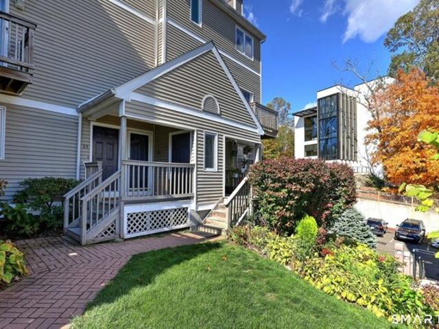 Glenrock Unit,norwalk, Condo For Sale