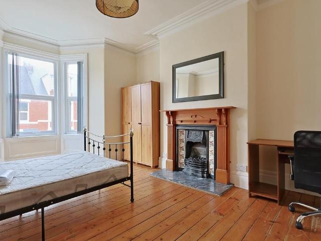Glenthorn Road, Jesmond, Newcastle Upon Tyne NE2, 3 bed flat to rent, £1,872 pcm | PrimeLocation
