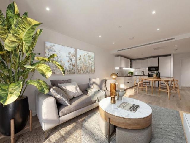 Glenthorne Road London W6 2 bed apartment to rent £4,008 pcm £925 pw