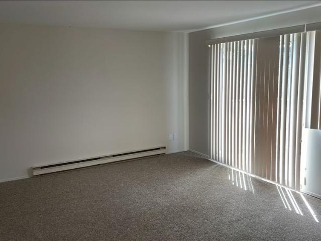 Glenview Gardens 2 BR PLUS DEN