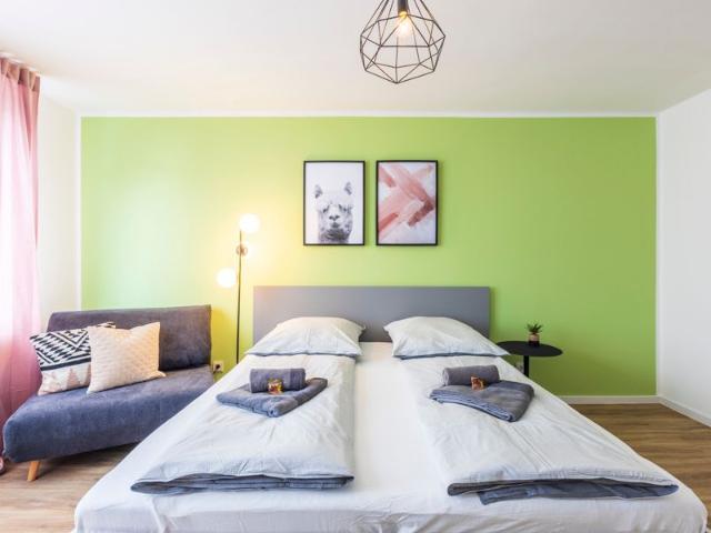 Glück Auf Appartements Kaiserstr. Basic, Mulheim an der Ruhr Amsterdam Apartments for Rent