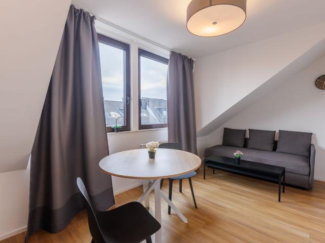 Glück Auf Appartements Kammerstr. Studio, Duisburg Amsterdam Apartments for Rent