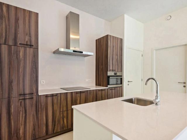 GLVL appartement met 2 slpks, ruim terras en autostaanplaats