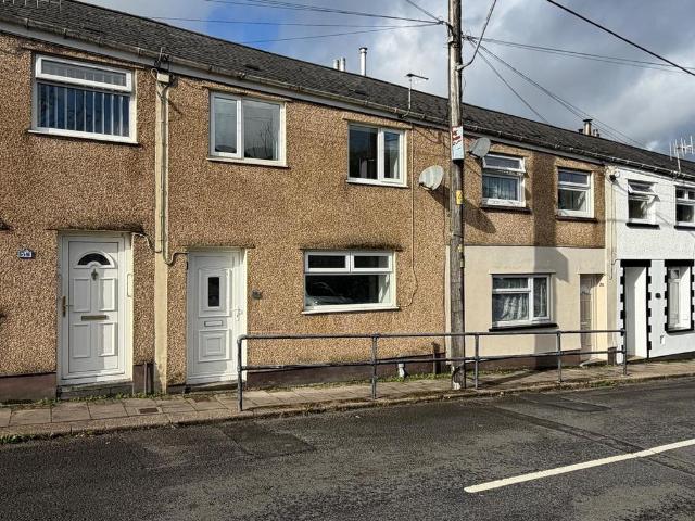 Glyngwyn Street, Mountain Ash, CF45 2 bed terraced house to rent £800 pcm £185 pw