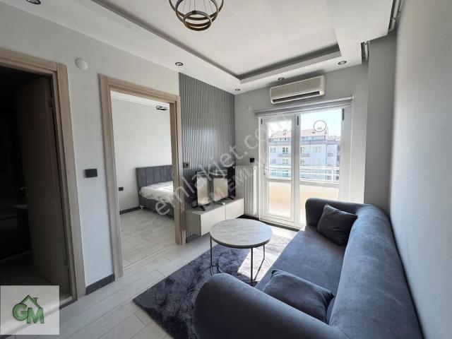 Gm'den Trio Gençlik Merkezinin Orada 2+1 Eşyalı Mülkiyetli Daire