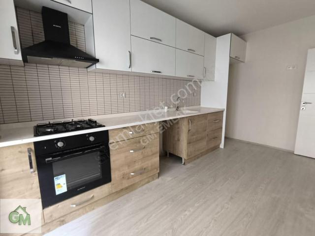 Gm'den Dumlupınarda Satılık 2+1 Ayrı Mutfaklı Geniş Aile Dairesi