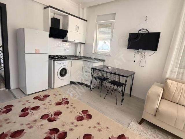 Gng İnşaat Emlaktan 1+1 Eşyalı Üniversite Karşısında Daire