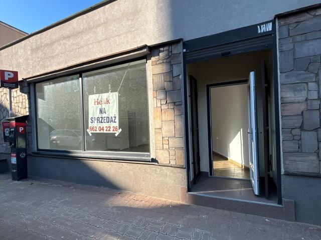 Lokal użytkowy w centrum Gniezna, 41,9 m2, duże witryny