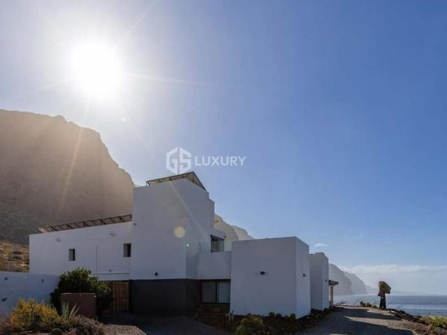 Gs Luxury presenta una propiedad única en el Parque Rural de. 290m² Buenavista del Norte