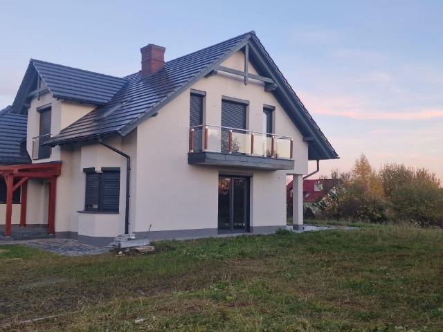 Nowoczesny dom z widokiem na góry 244 m², gotowy