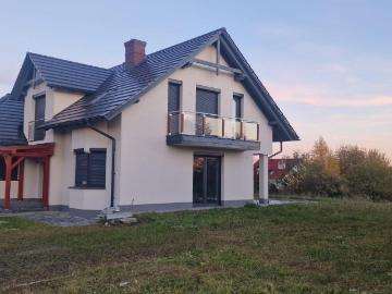 Nowoczesny dom z widokiem na góry, 244 m2, gotowy!