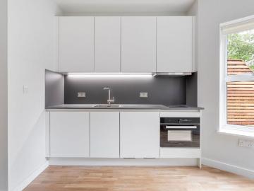 Ground flat to rent