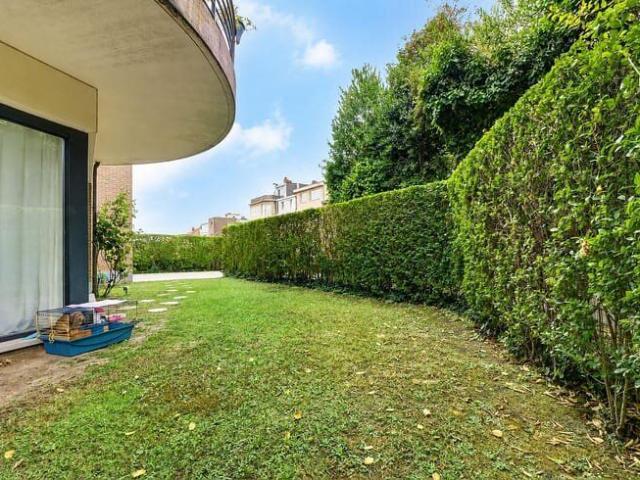 Ground floor 2 bed apartment with garden & terrace ±120m²