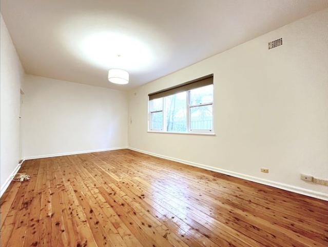 Ground floor 2 bedroom apartment
