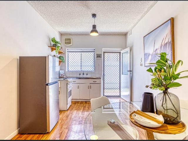 Ground Floor, 2 bedroom Apartment, With Under Cover Parking