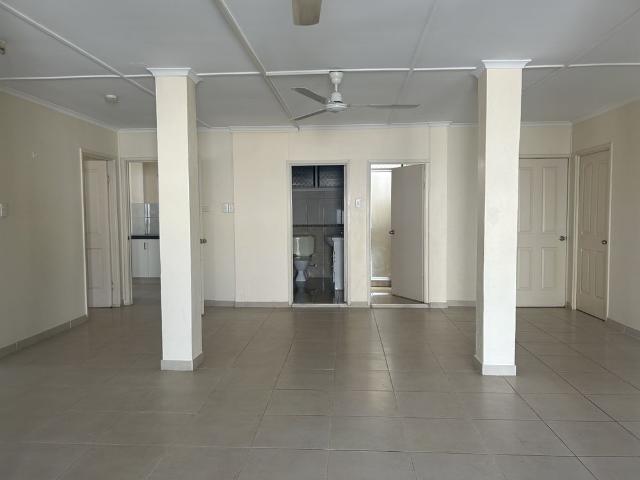 Ground floor 2 bedroom spacious unit