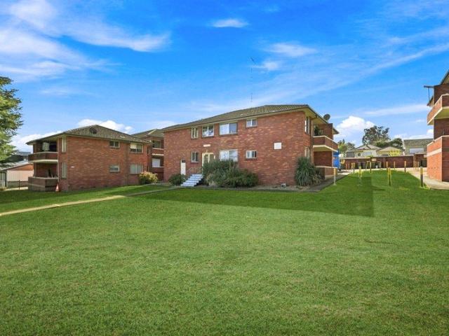 Ground Floor Convenience in the Heart of Campbelltown