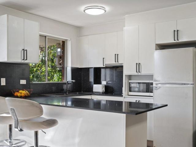 Ground Floor Convenience, Ideal for Downsizers & Savvy Investors