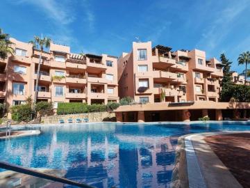 Calle Marbella, Sevilla, Plaza de Neptuno