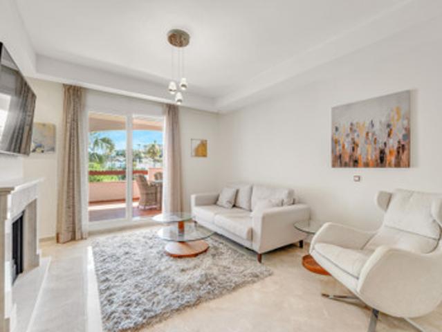 Ground Floor Apartment in Nueva Andalucía
