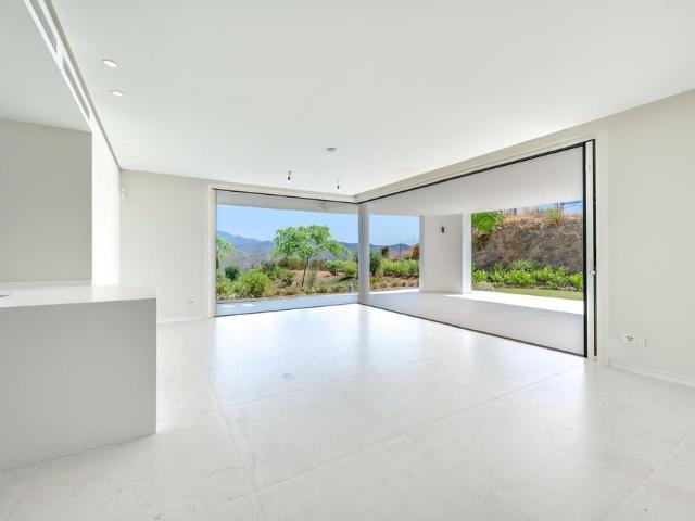 Ground Floor Apartment in Ojén