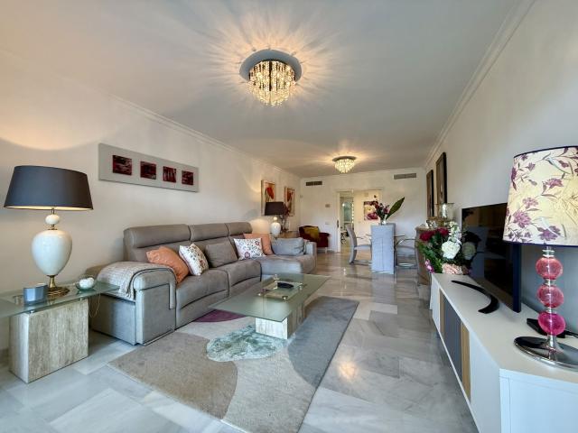 Ground Floor Apartment in Guadalmina Baja