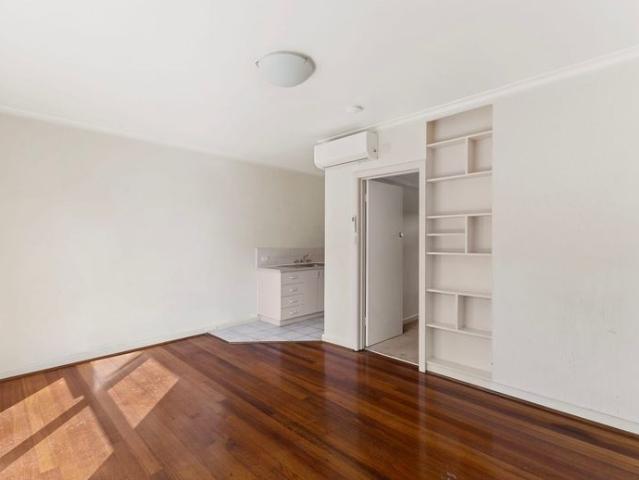 Ground Floor Apartment in Prime Location