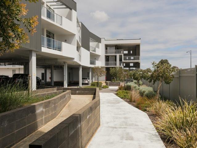 GROUND FLOOR APARTMENT IN PRIME LOCATION